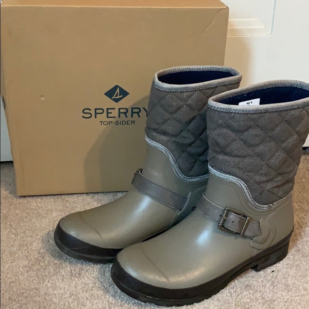Sperry rain boots
